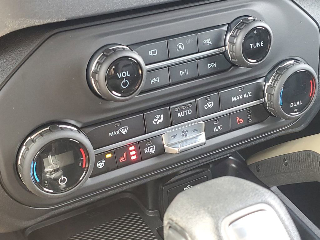 New 2026 Ford Bronco Badlands image 18