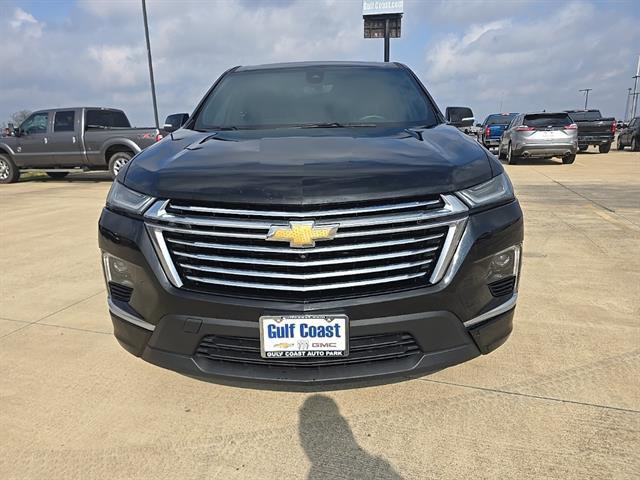 Used 2023 Chevrolet Traverse Premier image 2