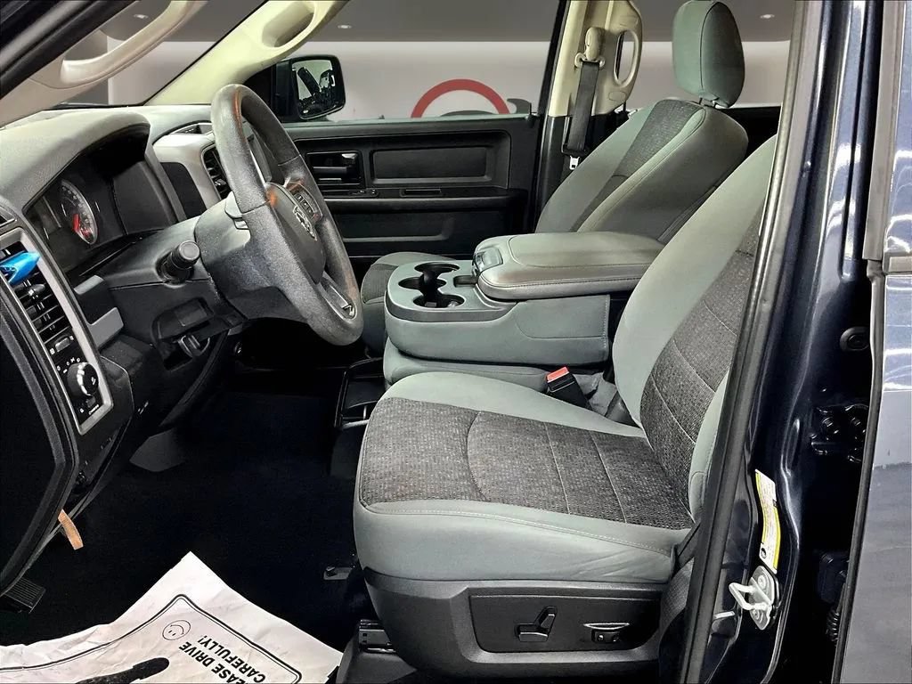 Used 2020 RAM 1500 Express w/ Express Value Package AWD/4WD image 19