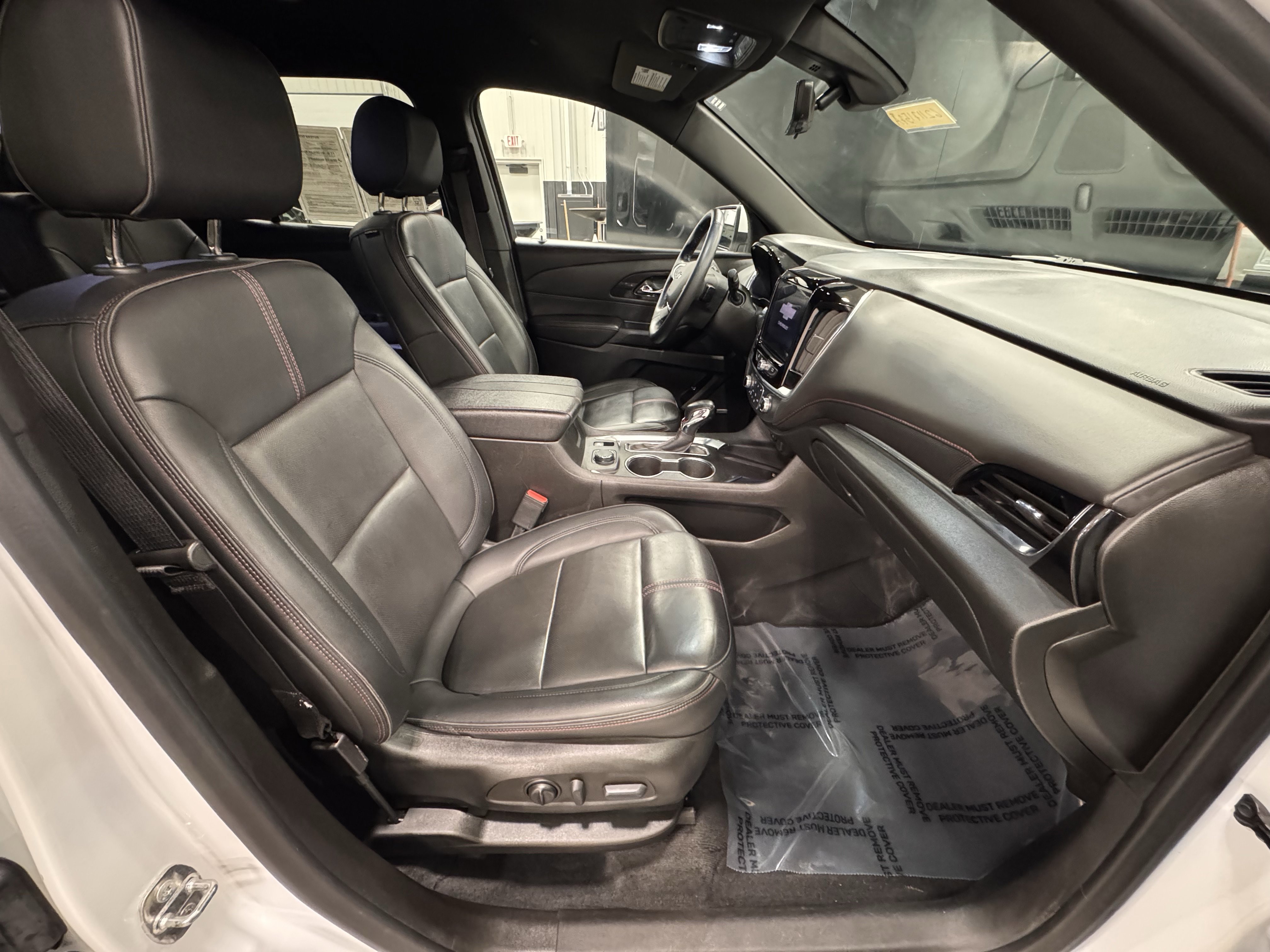 Used 2022 Chevrolet Traverse RS image 26