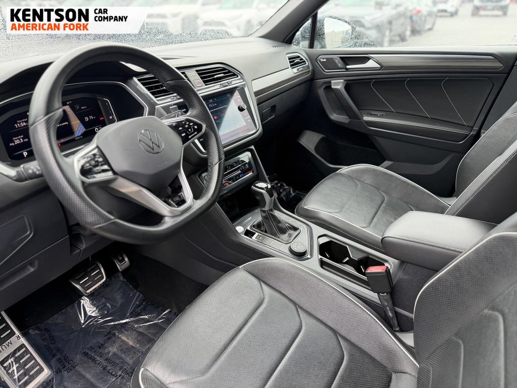 Used 2022 Volkswagen Tiguan SEL R-Line AWD/4WD image 22