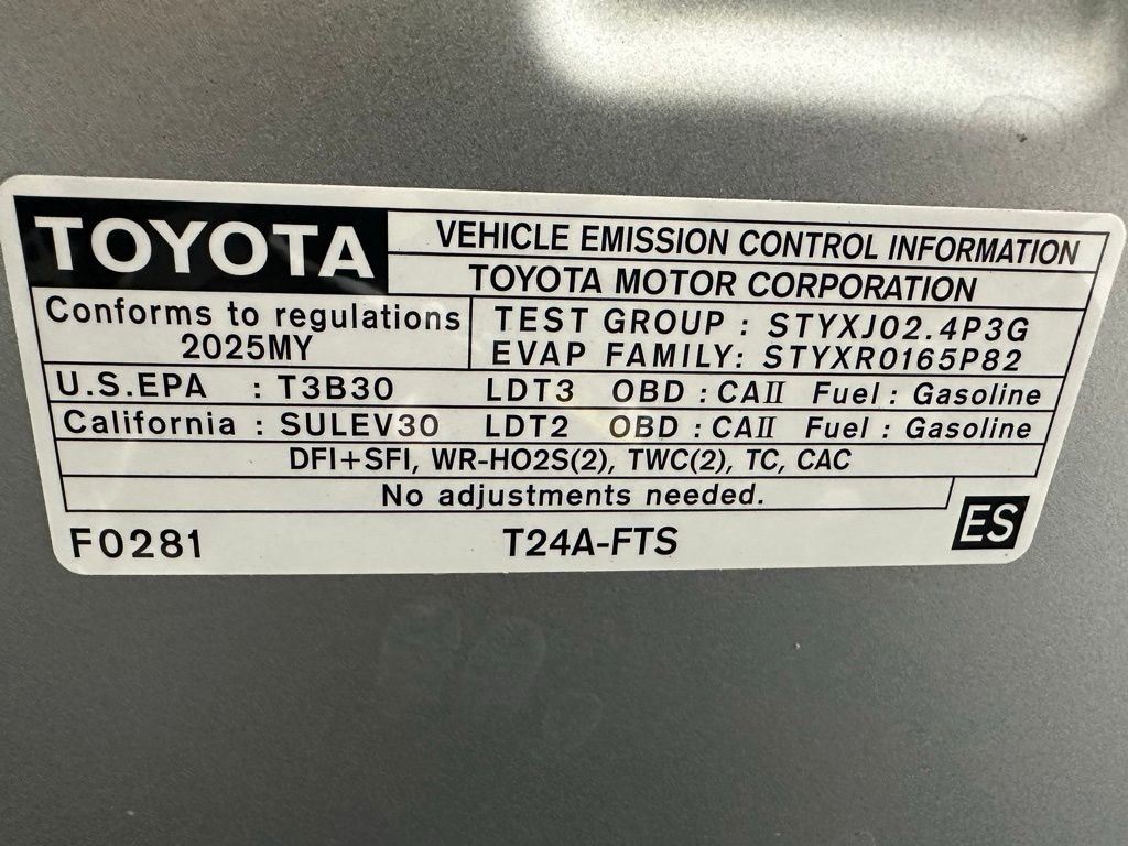 Used 2025 Toyota Grand Highlander AWD image 74