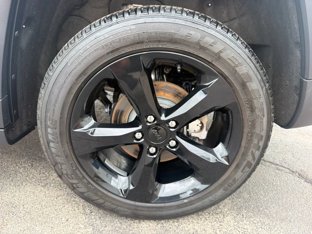 Used 2024 Jeep Grand Cherokee Altitude AWD/4WD image 58