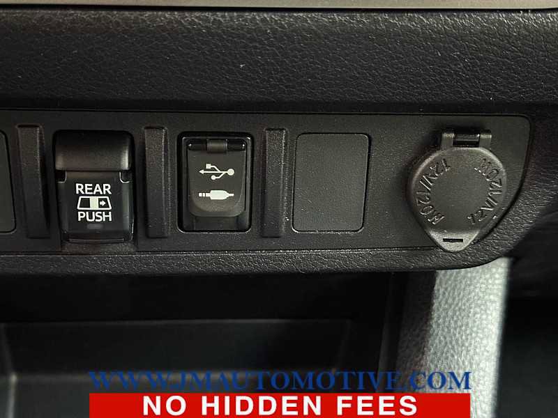 Used 2019 Toyota Tacoma SR5 image 39