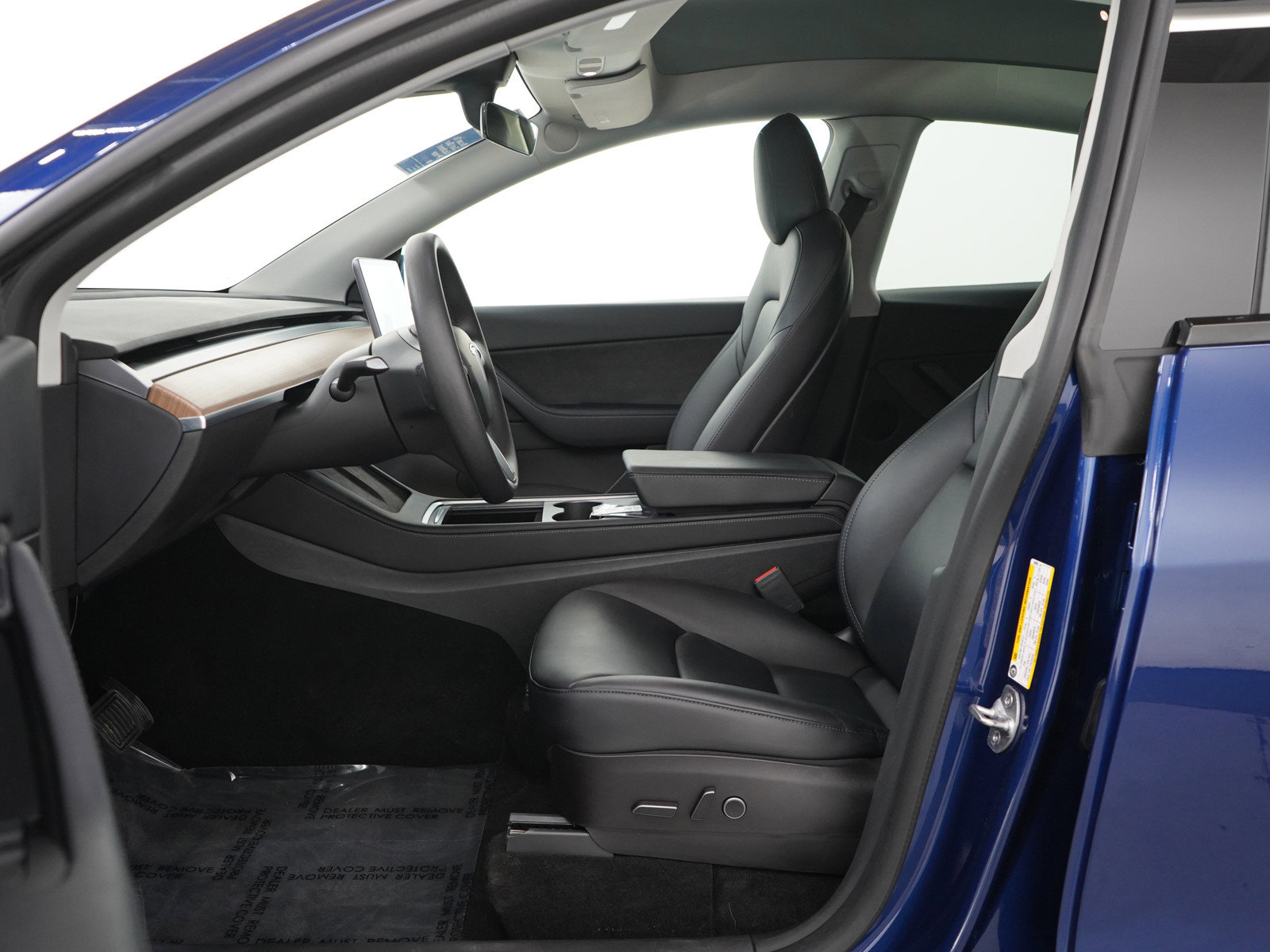 Used 2022 Tesla Model Y Long Range image 17