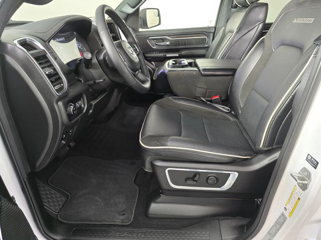 Used 2025 RAM 1500 Laramie image 17