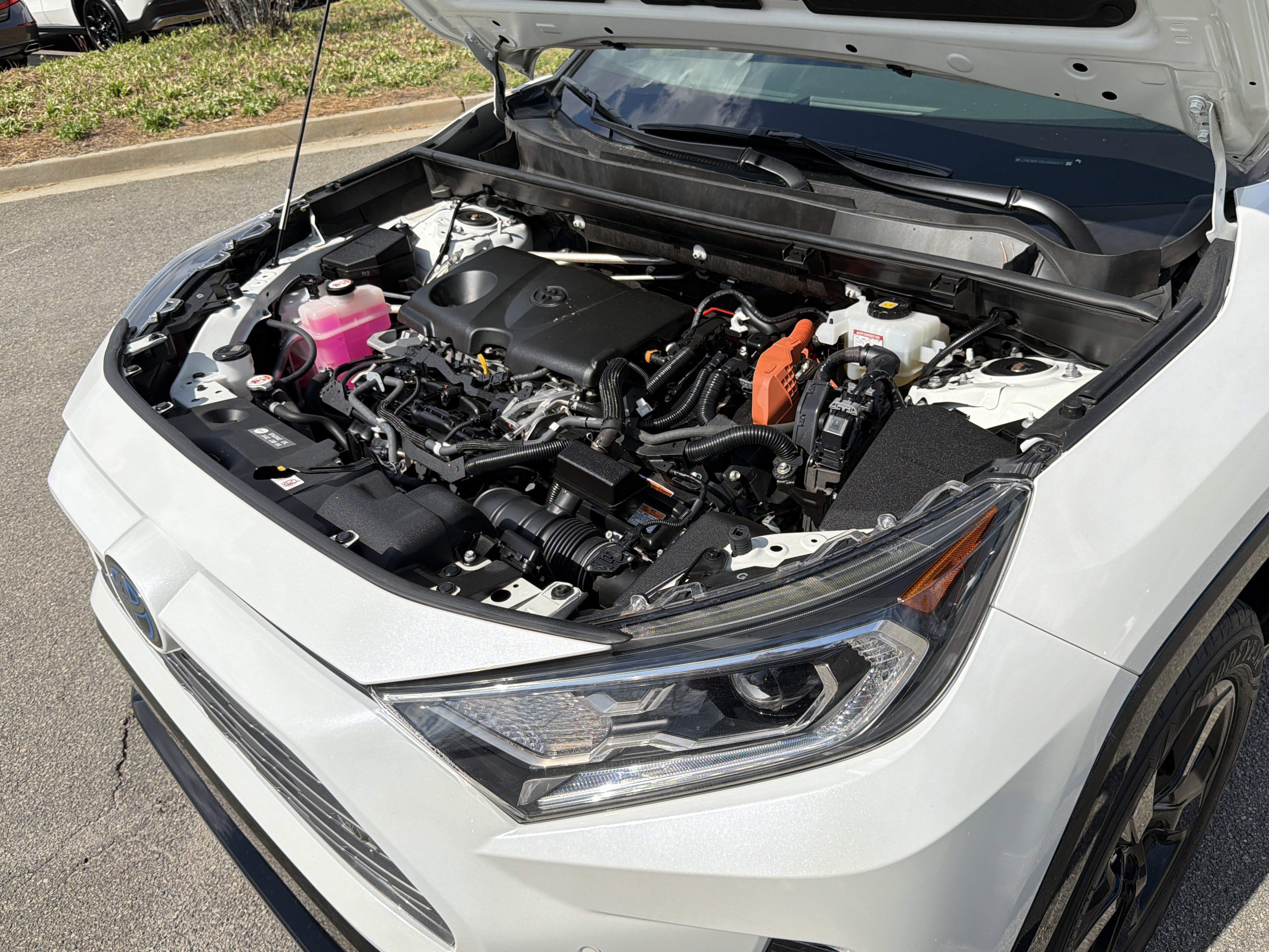 Used 2020 Toyota RAV4 XSE image 23