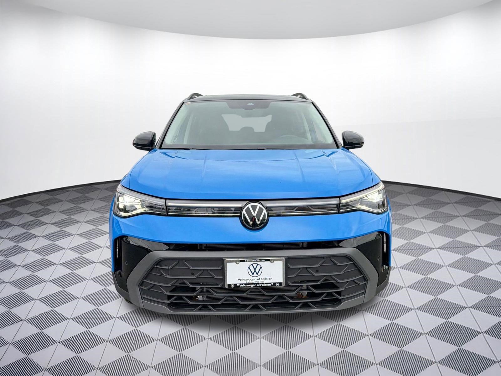 Certified 2025 Volkswagen Taos SE AWD/4WD image 6