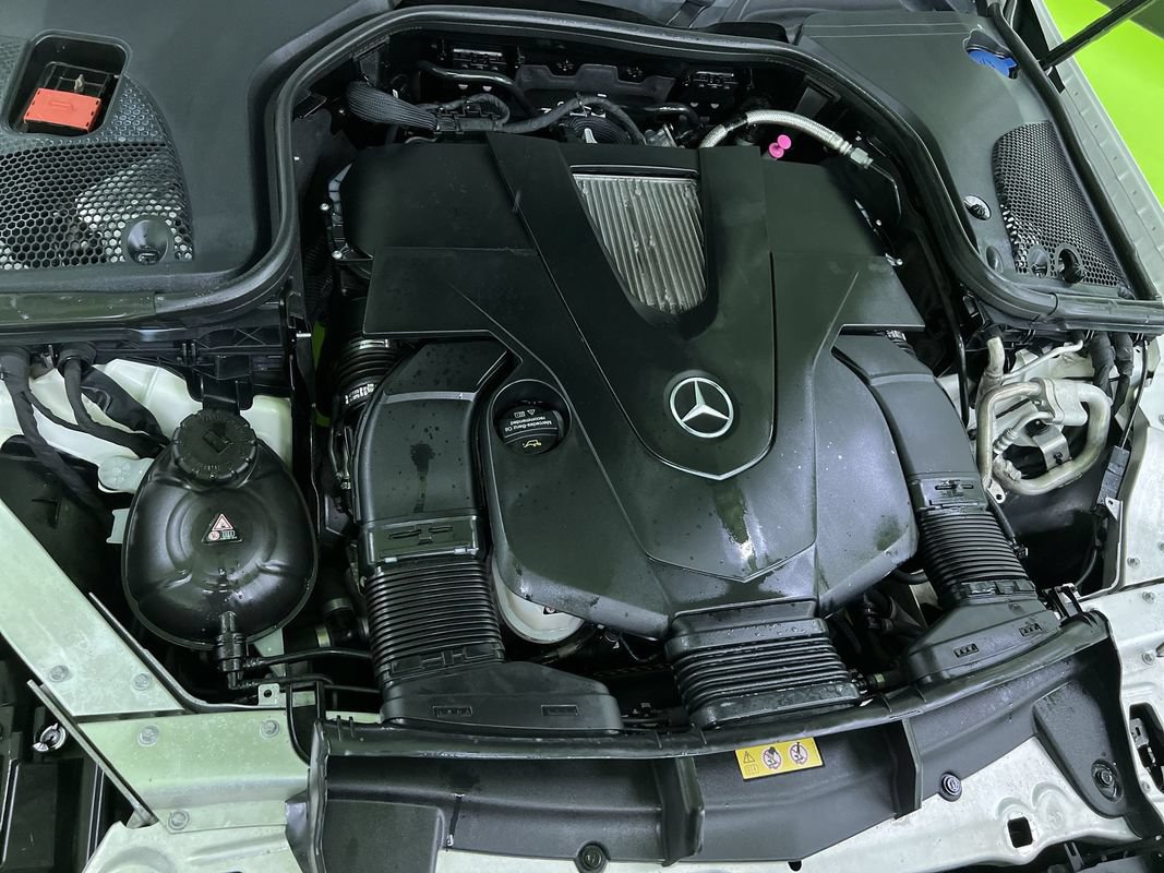 Used 2019 Mercedes-Benz E 450 4MATIC Sedan w/ Premium Package image 28