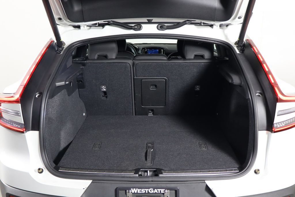 Used 2023 Volvo C40 P8 Recharge Ultimate AWD/4WD image 16