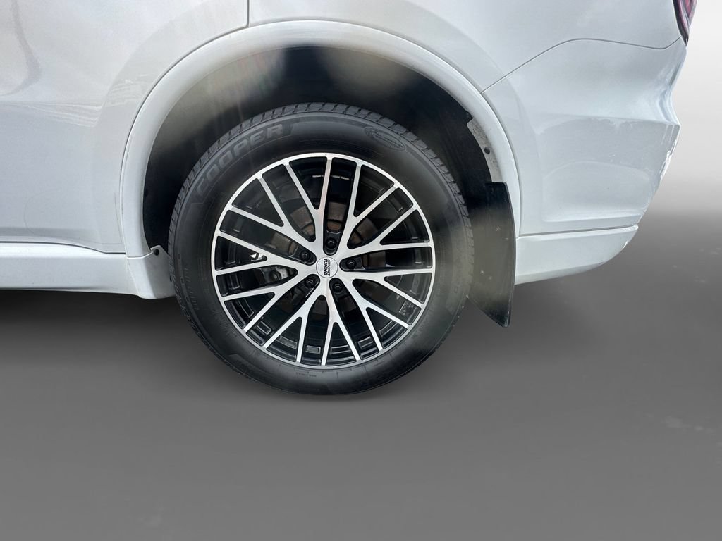 Certified 2022 Dodge Durango R/T w/ Blacktop Package AWD/4WD image 8