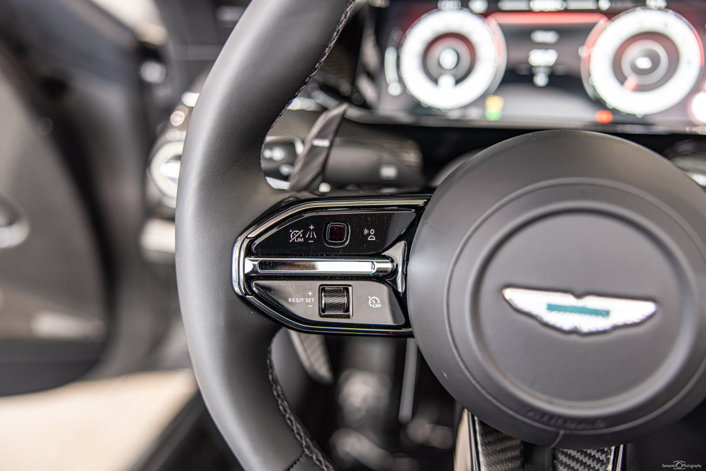 New 2026 Aston Martin Vanquish Convertible RWD image 25