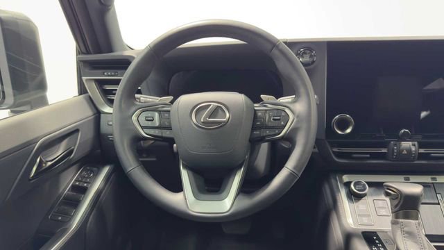 Used 2025 Lexus GX 550 550 Premium w/ Accessory Package (2T) image 22