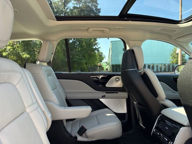 Certified 2025 Lincoln Aviator Reserve w/ Equipment Group 201A AWD/4WD image 24
