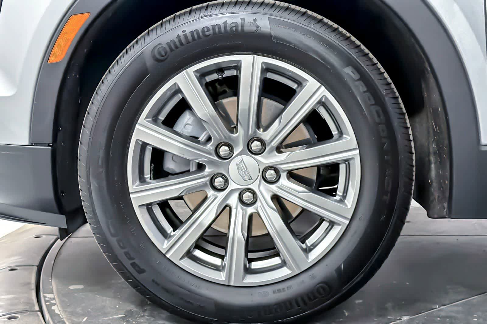 Used 2023 Cadillac XT4 Premium Luxury image 26