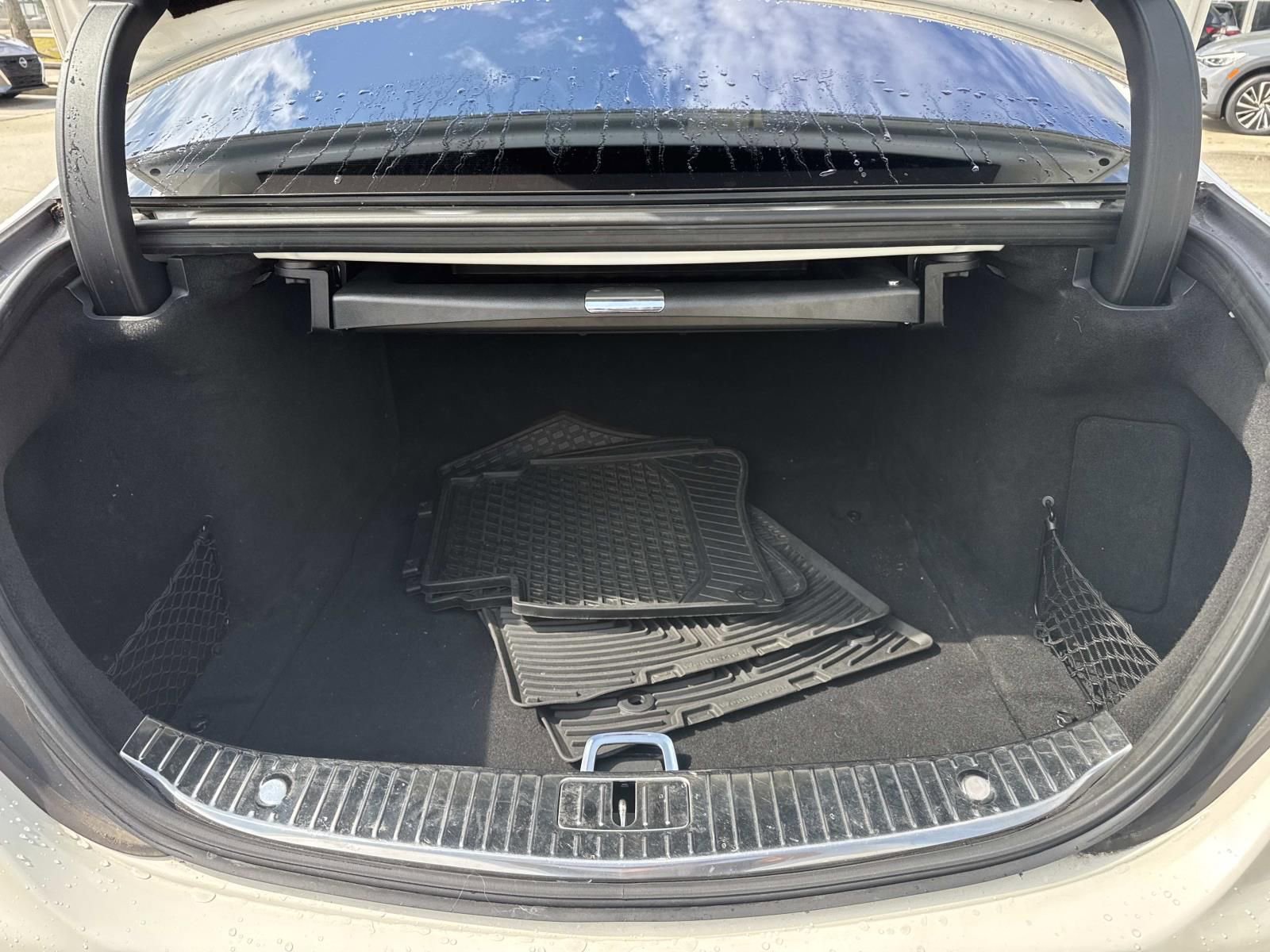 Used 2018 Mercedes-Benz S 560 Sedan image 8