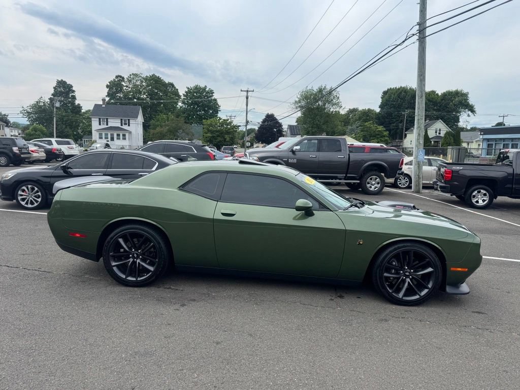 Used 2019 Dodge Challenger R/T Scat Pack w/ Shaker Package RWD image 4