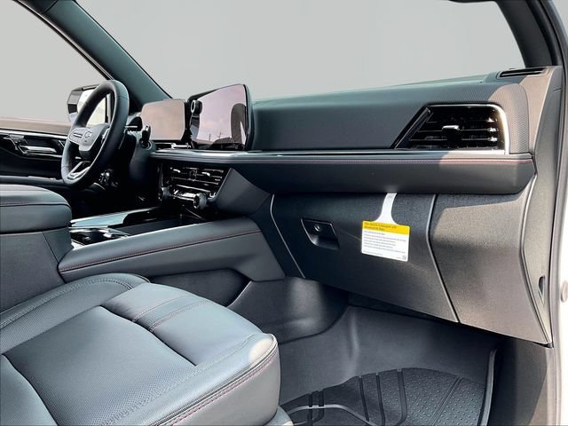 New 2026 Chevrolet Suburban RST w/ Comfort Package AWD/4WD image 9