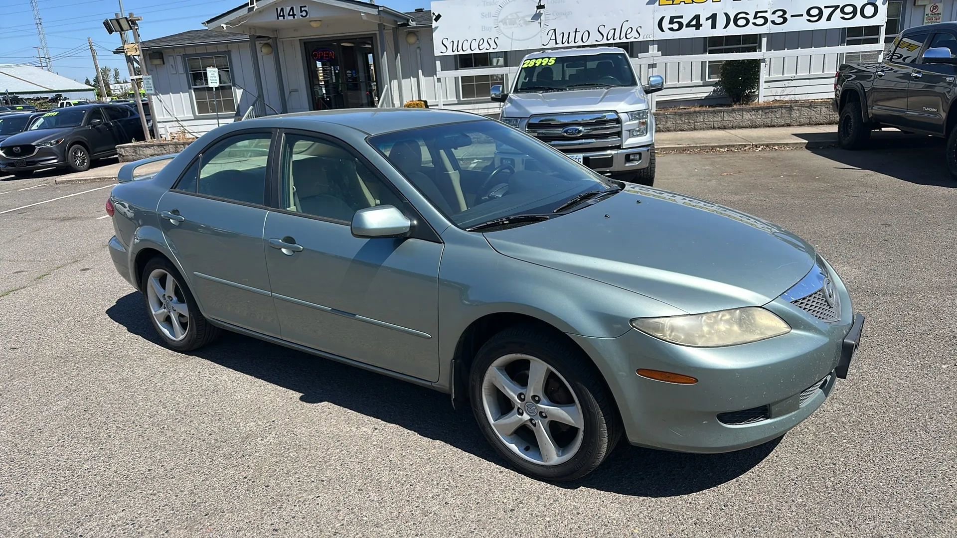 Used 2005 MAZDA MAZDA6 i w/ Convenience Pkg image 2