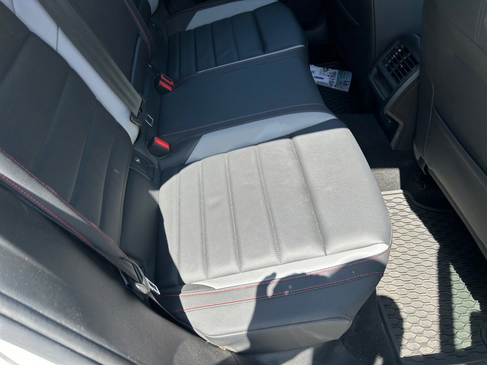 Used 2024 Volkswagen GTI SE w/ SE Leather Seats Package FWD image 29