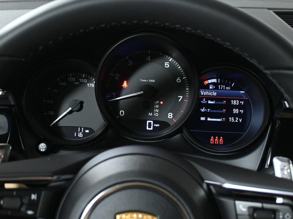 New 2026 Porsche Macan AWD/4WD image 20