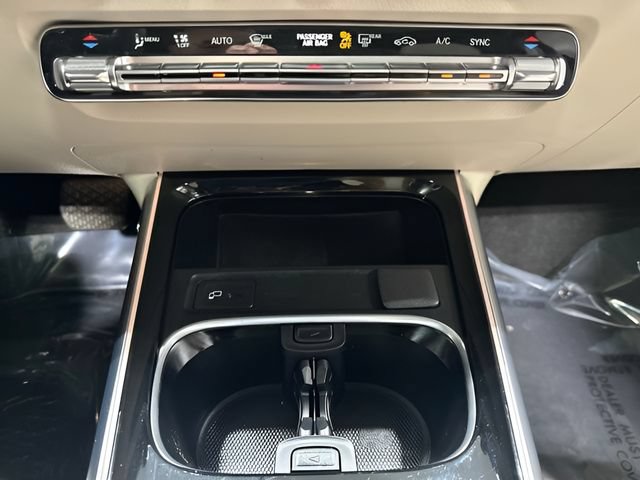 Used 2023 Mercedes-Benz GLB 250 4MATIC image 24