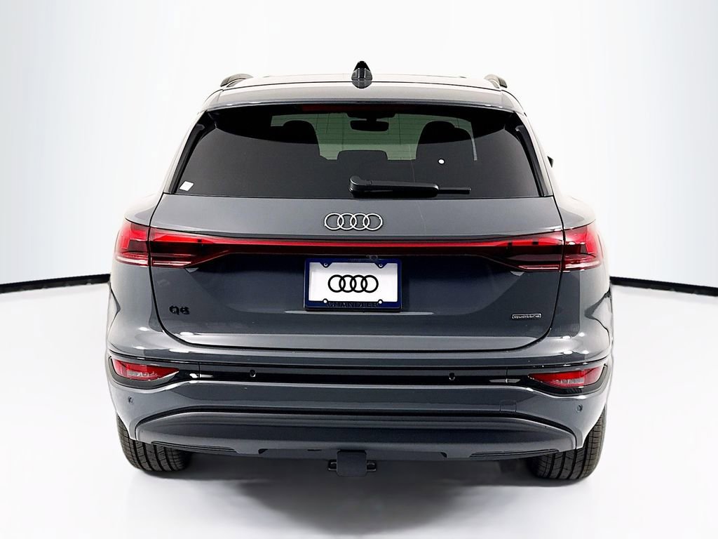 Used 2025 Audi Q6 e-tron Premium Plus image 8