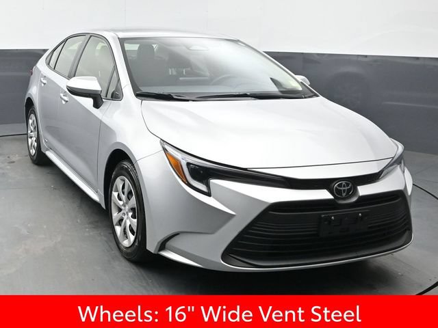 Certified 2026 Toyota Corolla LE AWD/4WD image 10