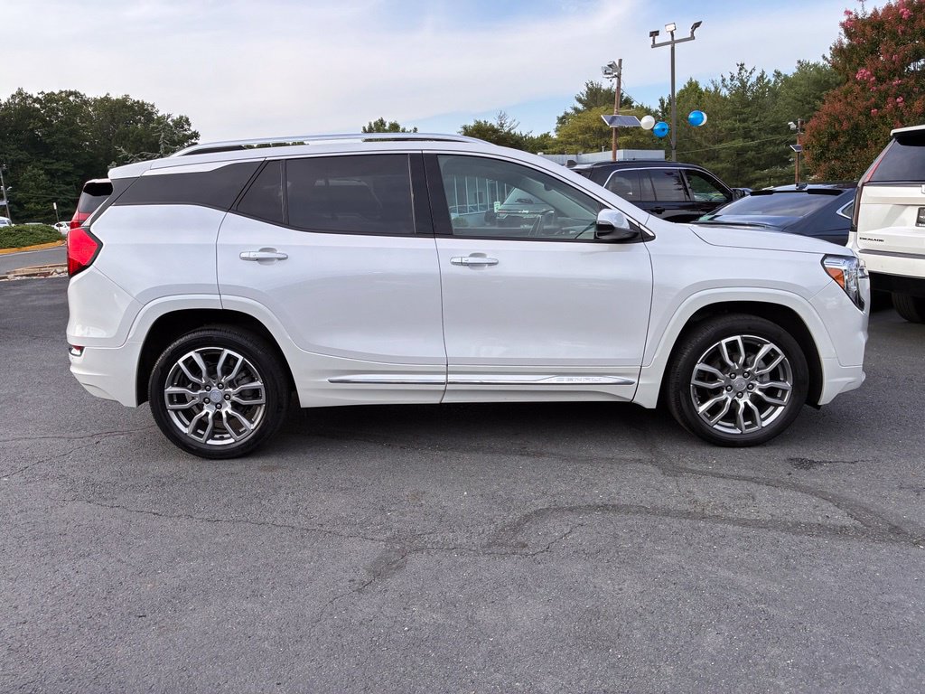 Used 2023 GMC Terrain Denali AWD/4WD image 8