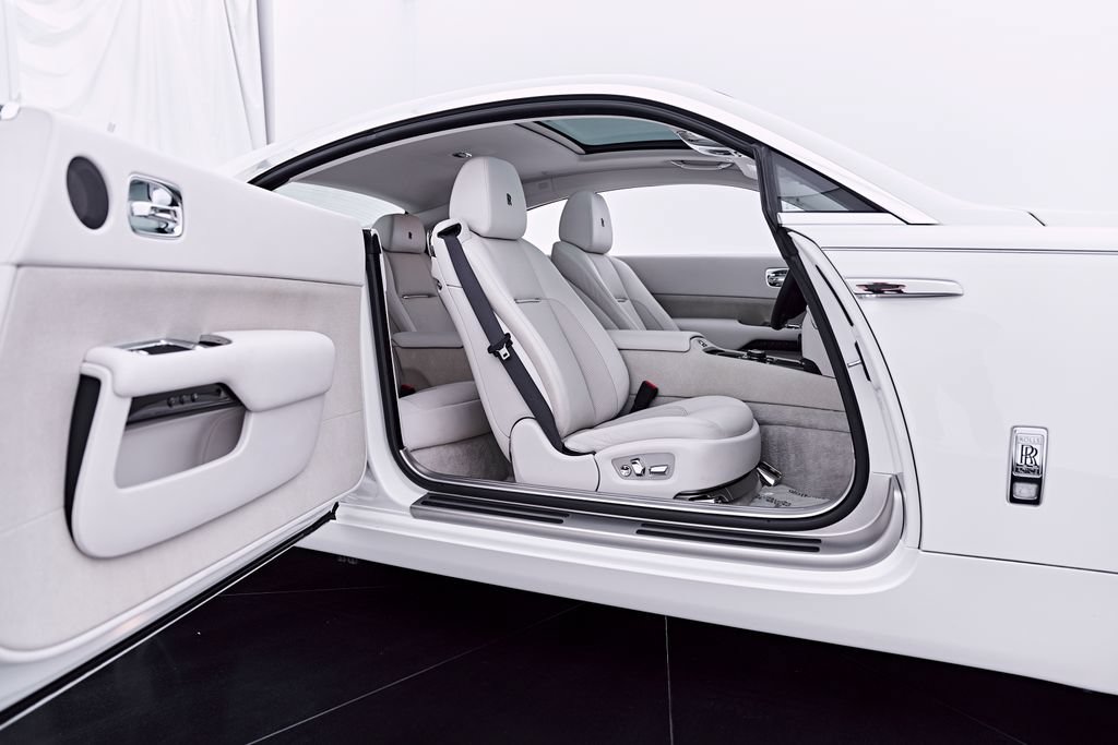 Used 2014 Rolls-Royce Wraith RWD image 34