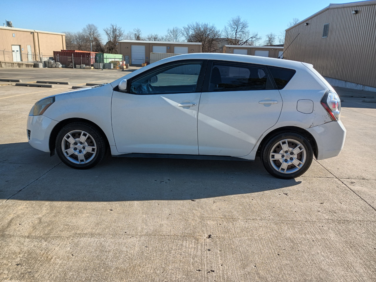 Used 2009 Pontiac Vibe 2.4L image 6