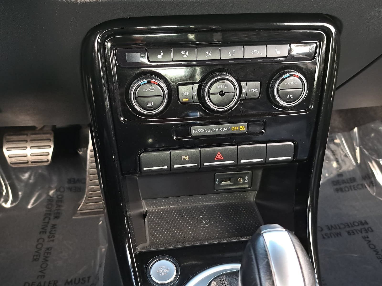 Used 2019 Volkswagen Beetle 2.0T Final Edition SEL FWD image 25