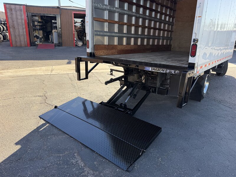 Used 2024 Isuzu NPR RWD image 10