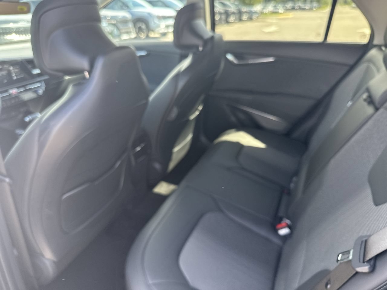 New 2026 Kia Niro EX FWD image 15