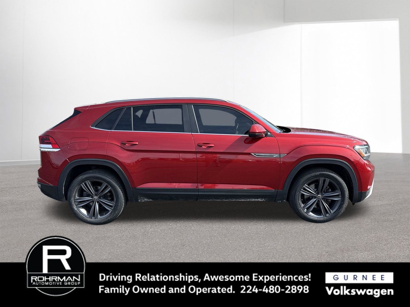 Used 2020 Volkswagen Atlas Cross Sport SE w/ Panoramic Sunroof Package image 10
