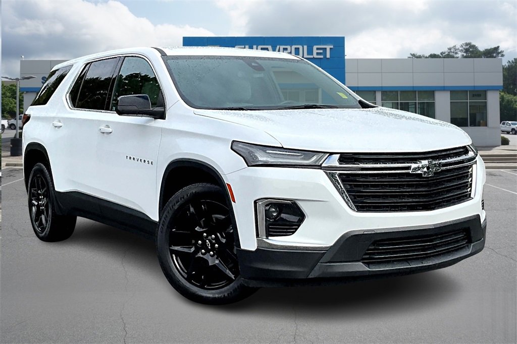 Used 2022 Chevrolet Traverse LS