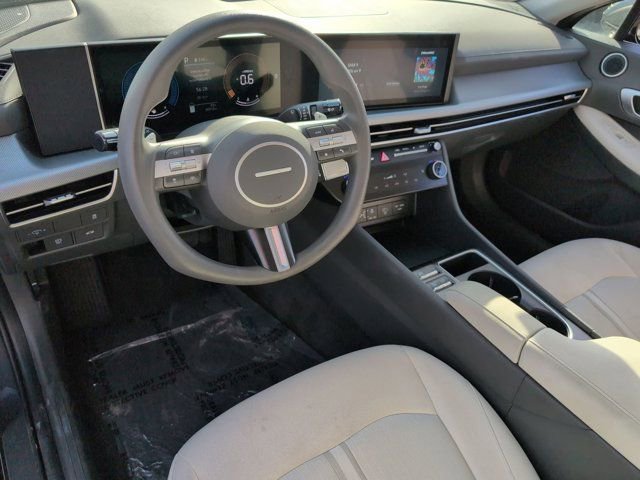 Used 2025 Hyundai Sonata SEL FWD image 15