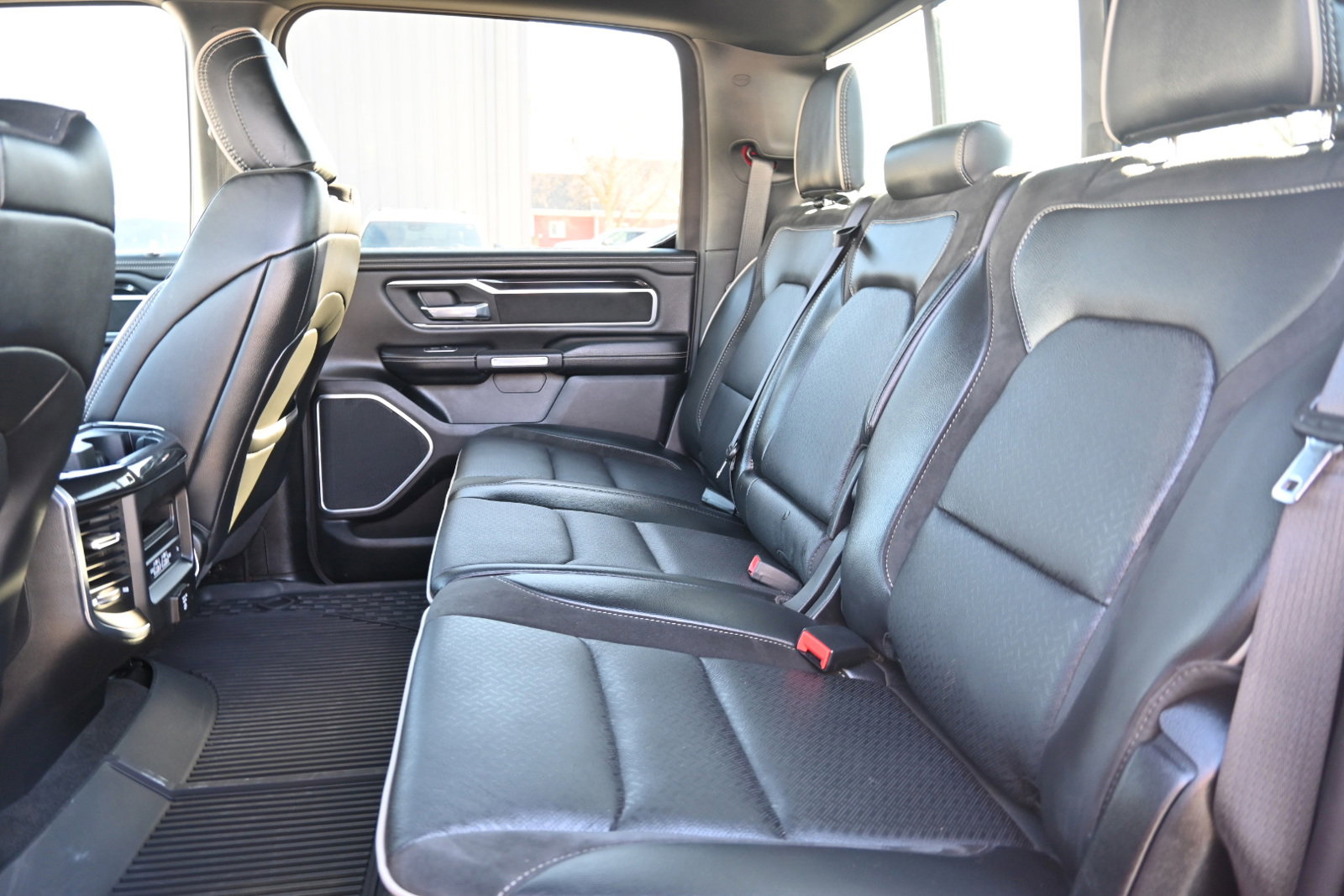 Used 2022 RAM 1500 Laramie image 11