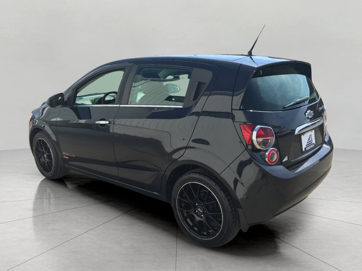Used 2013 Chevrolet Sonic LTZ FWD image 18