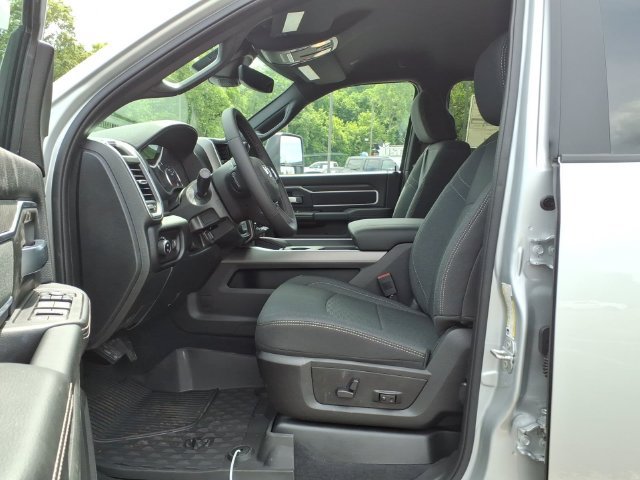 New 2026 RAM 2500 Big Horn AWD/4WD image 13