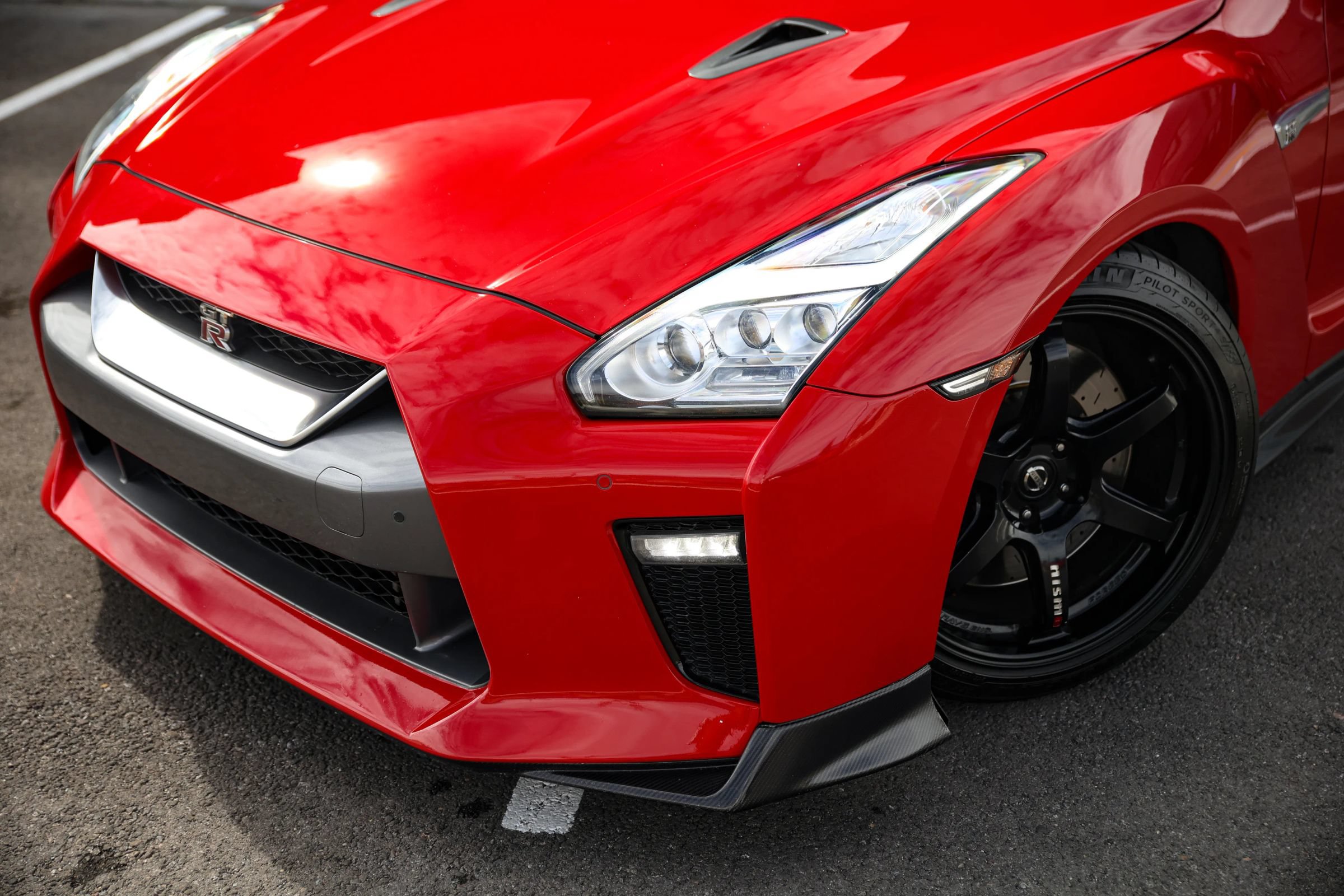 Used 2019 Nissan GT-R Track Edition AWD/4WD image 5