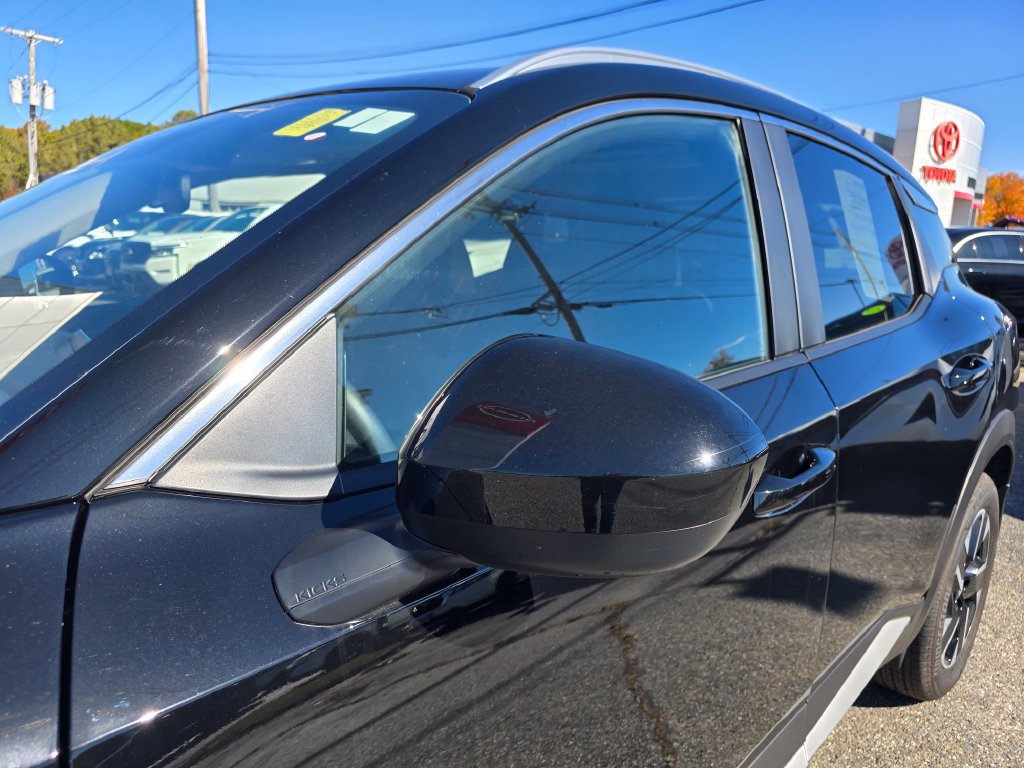 Used 2026 Nissan Kicks SV w/ SV Premium Package AWD/4WD image 32