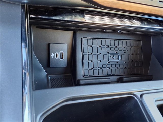 New 2025 Ford F150 Lightning Lariat image 14