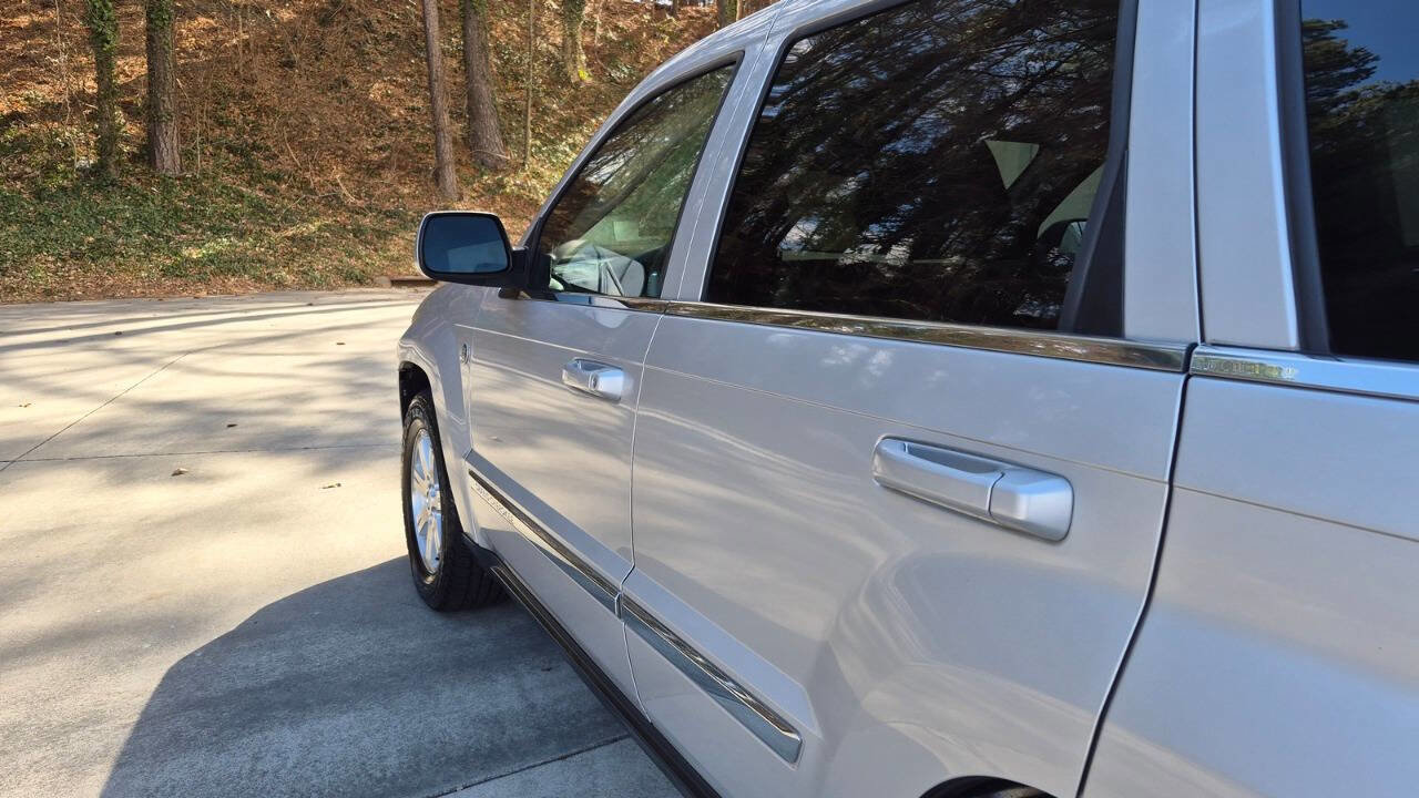 Used 2009 Jeep Grand Cherokee Limited image 35