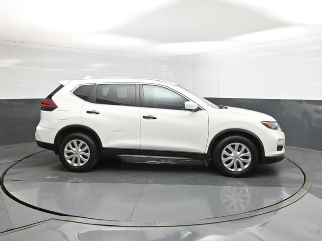 Used 2018 Nissan Rogue S image 26