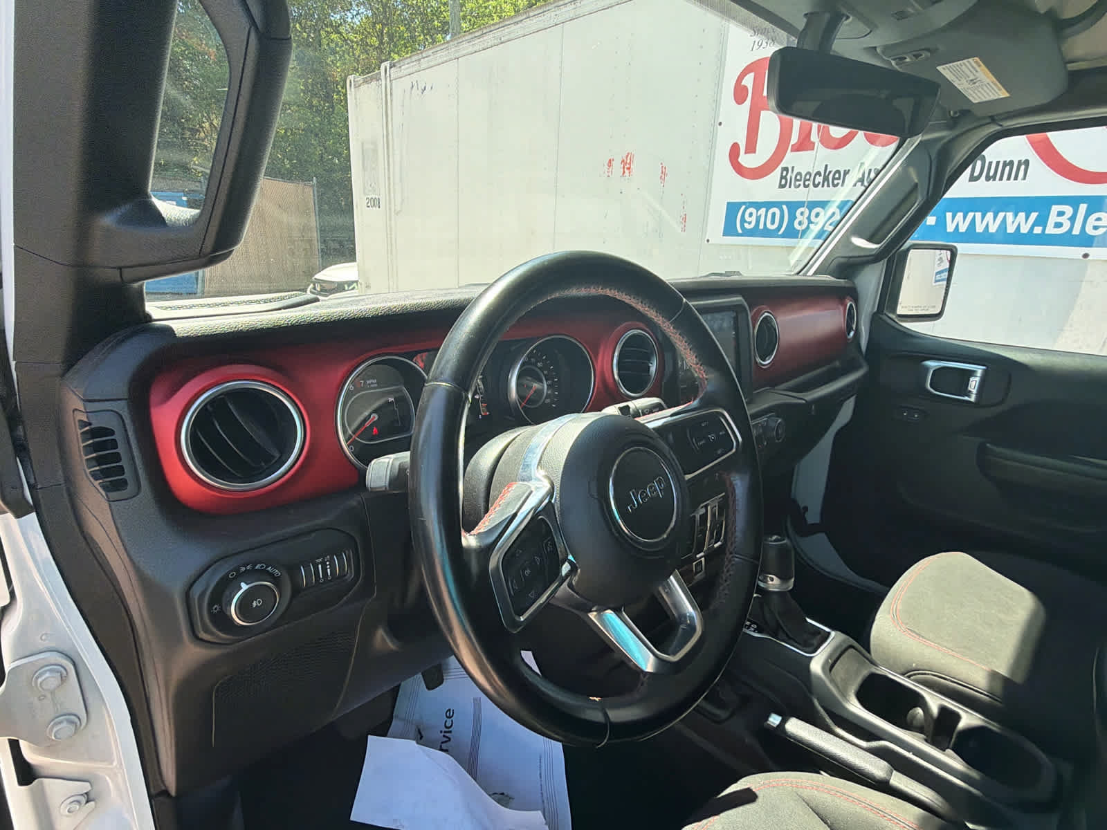 Used 2020 Jeep Wrangler Unlimited Rubicon AWD/4WD image 21