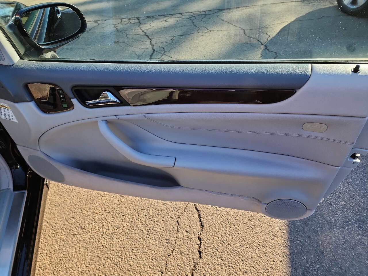 Used 2000 Mercedes-Benz CLK 320 Cabriolet image 21