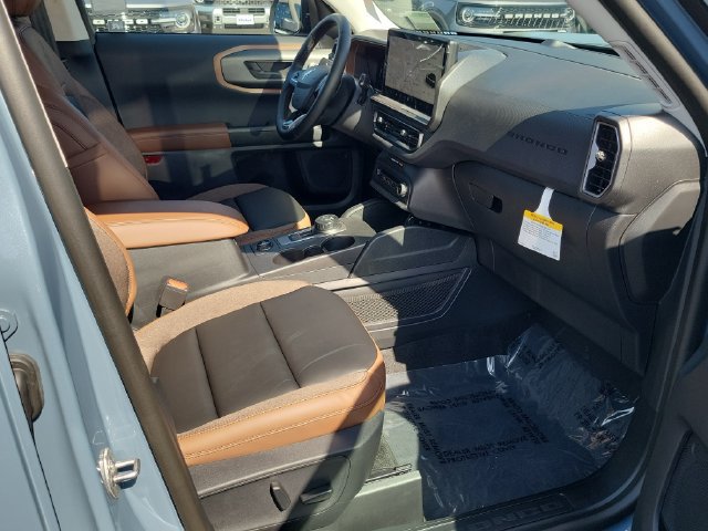 New 2026 Ford Bronco Sport Outer Banks AWD/4WD image 15