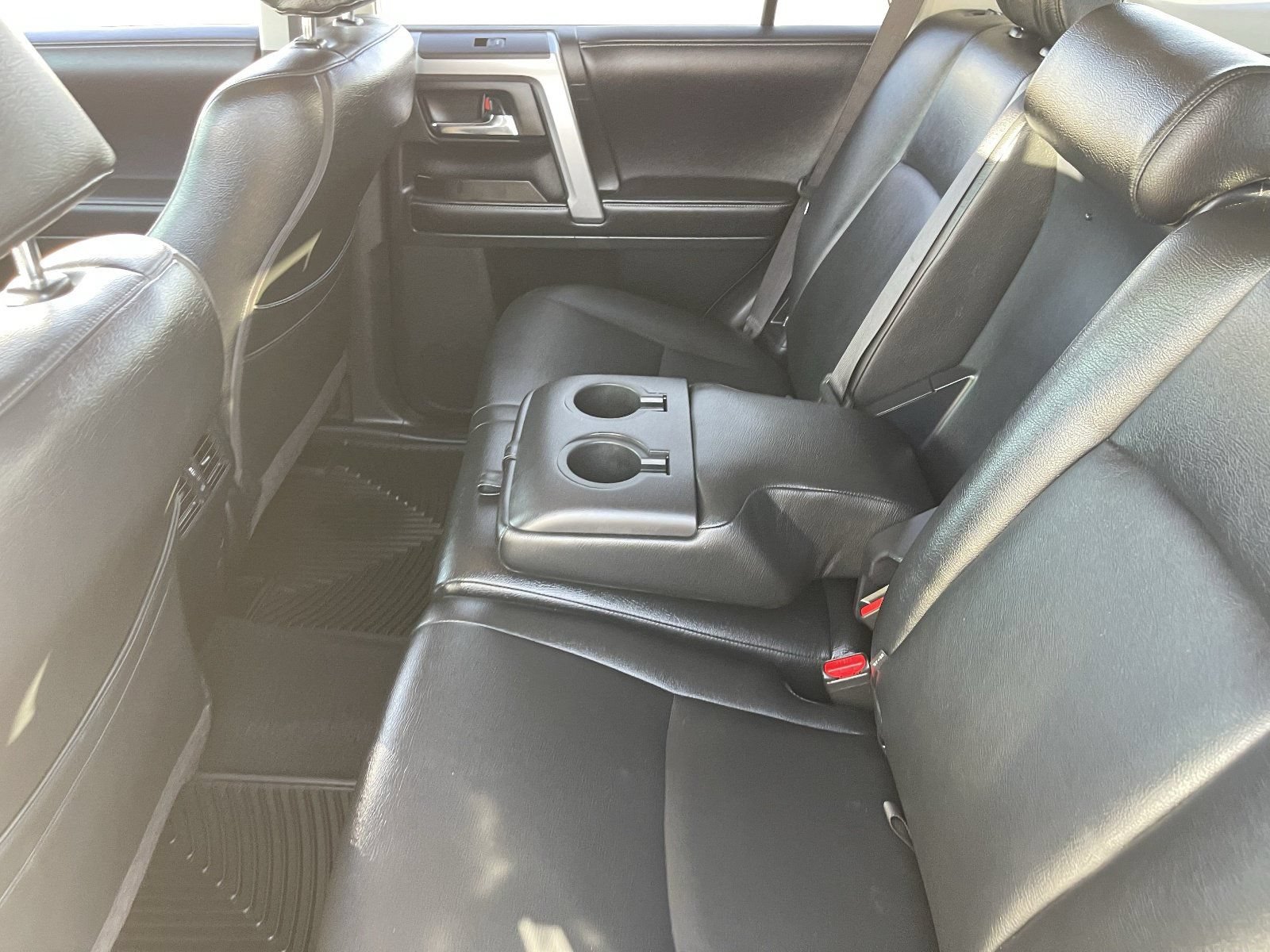 Used 2016 Toyota 4Runner SR5 RWD image 18