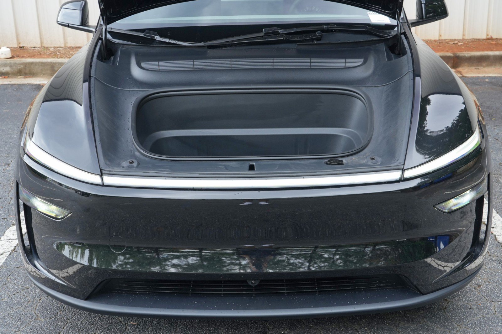 Used 2026 Tesla Model Y 2WD image 8